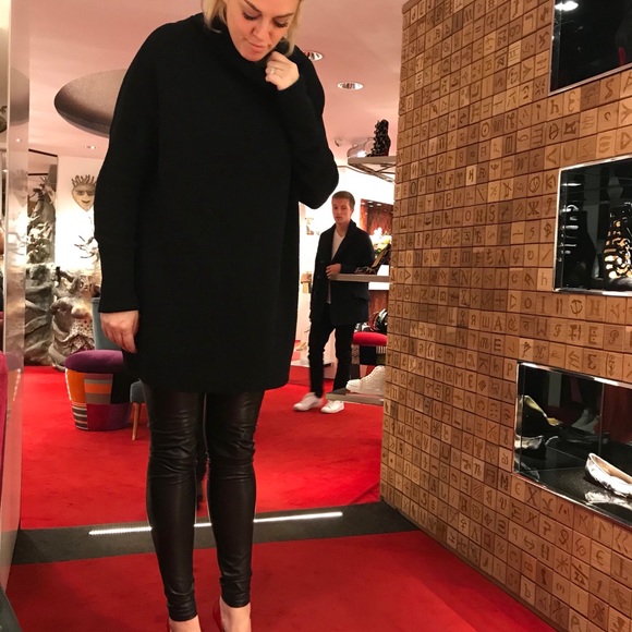 Meet your Posher, Jennifer - Picture 5 of 5